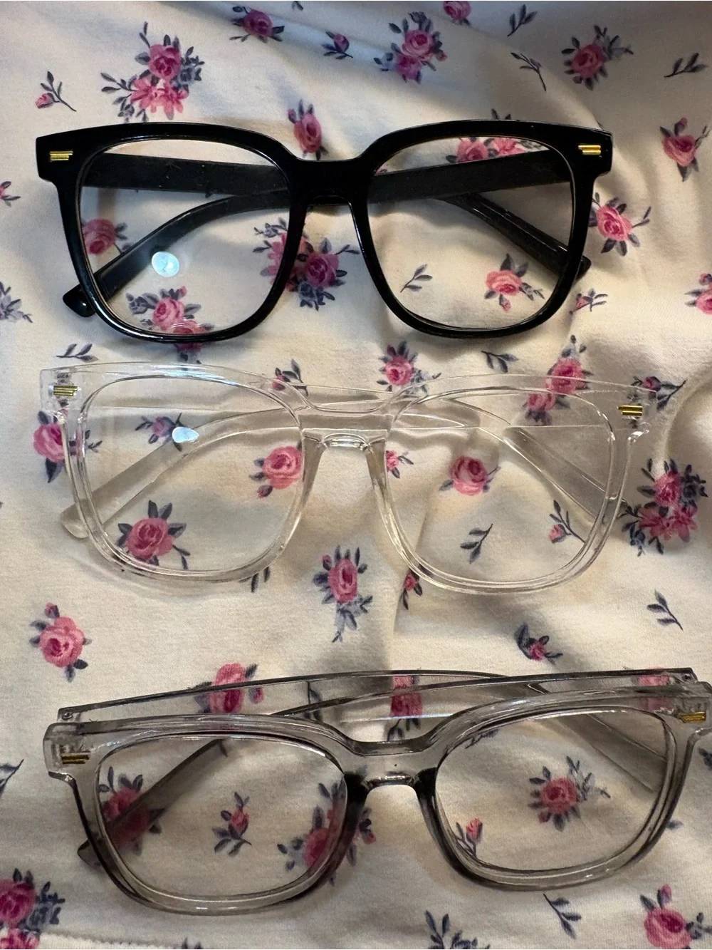 N/A three stylish